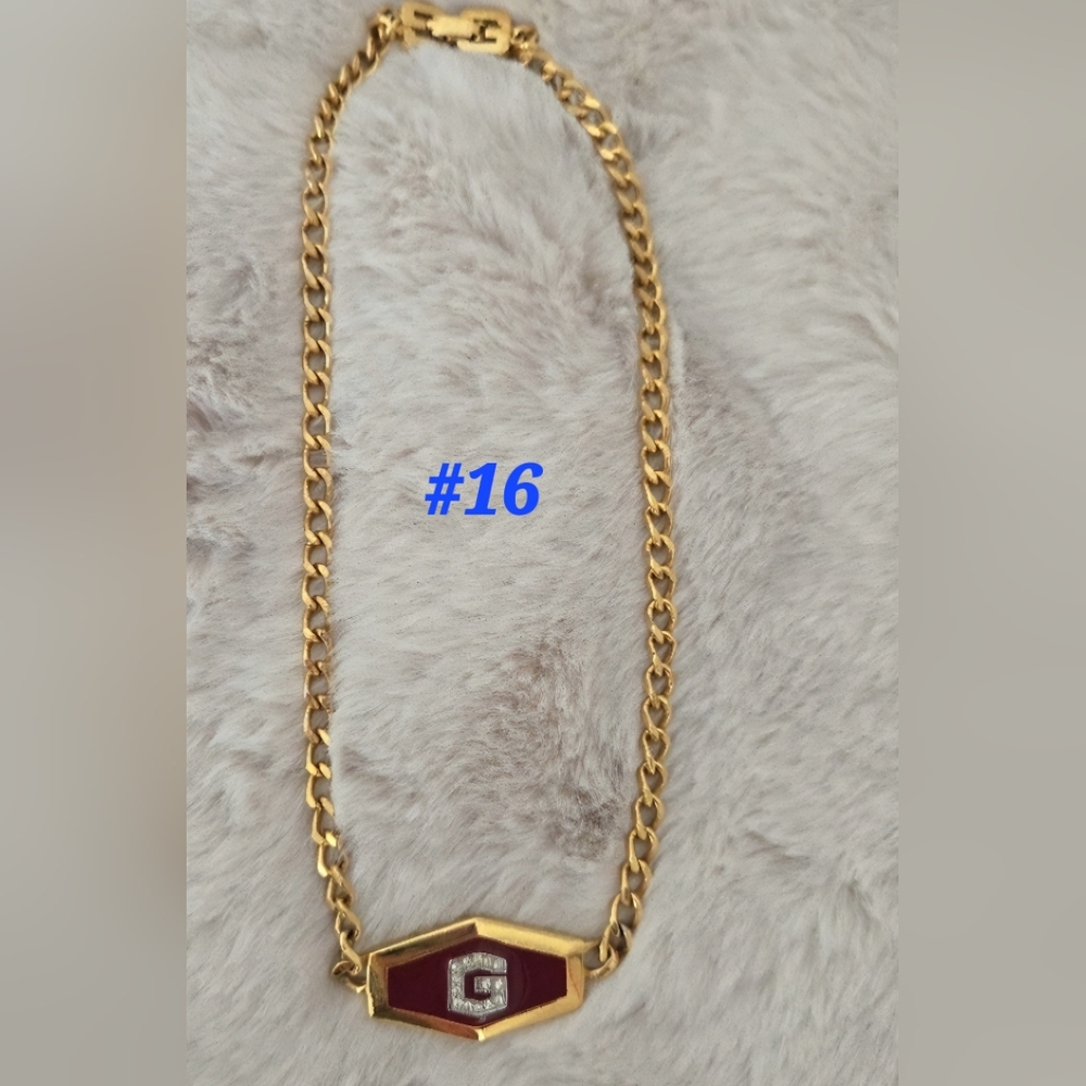 #16 GIVENCHY Gold-tone necklace
